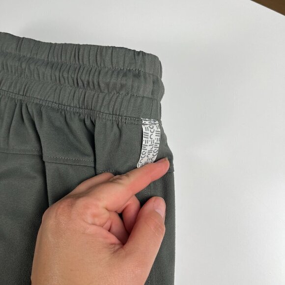 Free FWD women joggers tapered leg drawstring gray size large - Picture 4 of 10